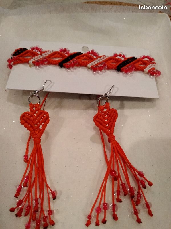Ensemble bracelet et boucles d'oreilles (image 5)