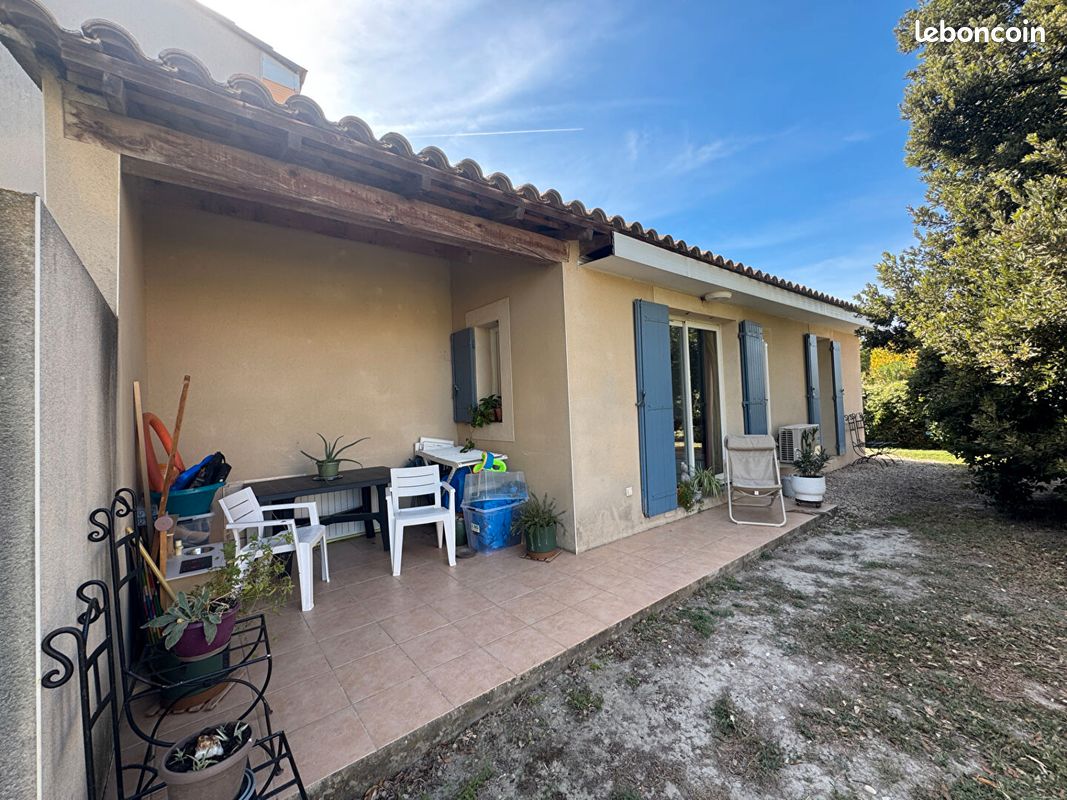 Appartement 3 pièces 45 m² · à Saint-Saturnin-lès-Avignon · 45 m² · 138 000 €
