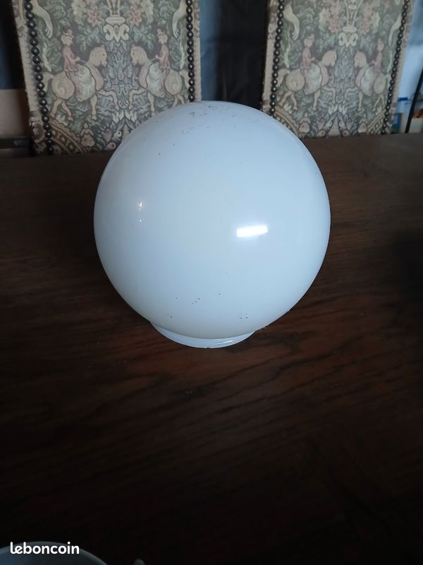 Globe en verre de plafond ou mural (image 1)