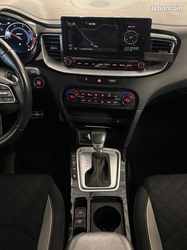 Kia ceed 1.6 crdi 135 ch gt-line premium dct bva - premiere main -garantie 10/2027 kia (image 22)