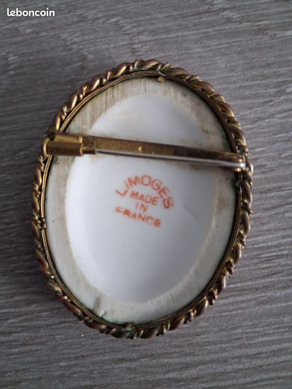 Broche ancienne porcelaine de Limoges (image 3)