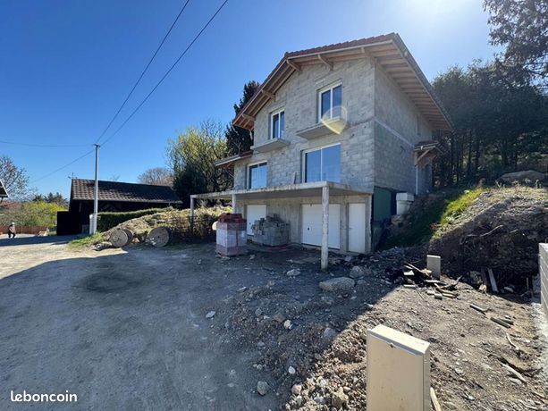 Maison 5 pièces 140 m²
