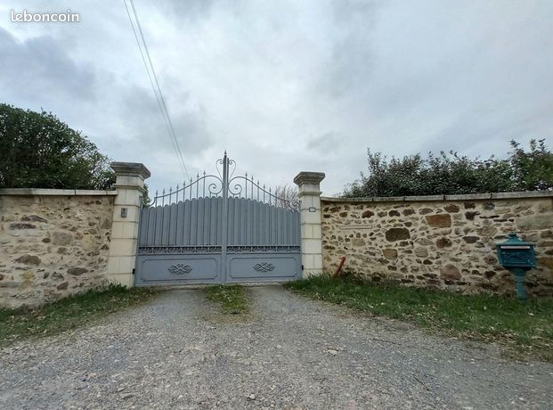 Propriété 5 pièces 196 m²
