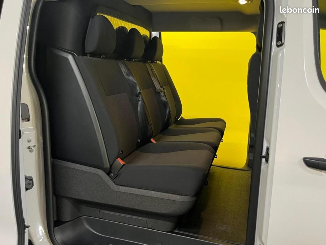 Toyota PROACE 2.2 150 D-4D - BVA Start&Stop Cabine Approfondie Medium Start / 2026 10KM EN STOCK (image 4)