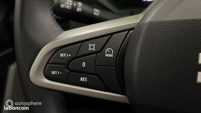 Dacia Duster 1.6 hybrid 140ch Extreme (image 27)