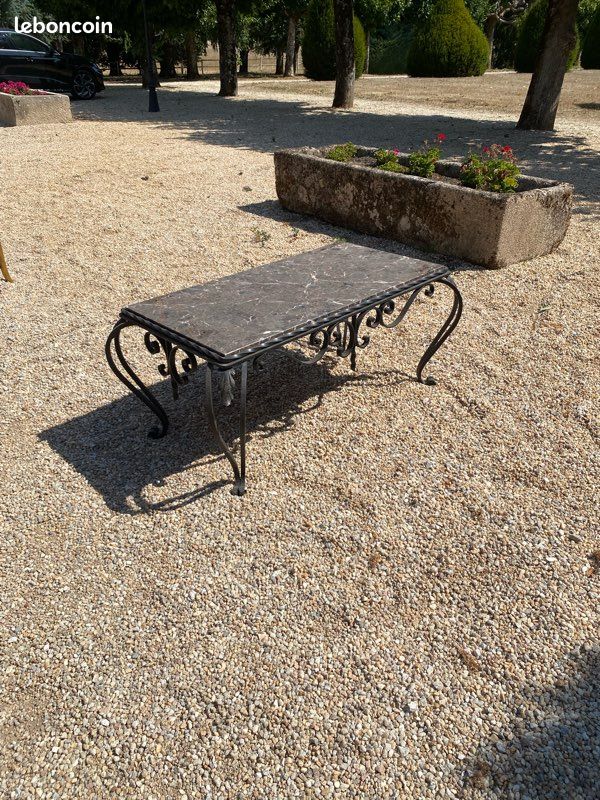 Table de salon marbre et fer forgé (image 2)