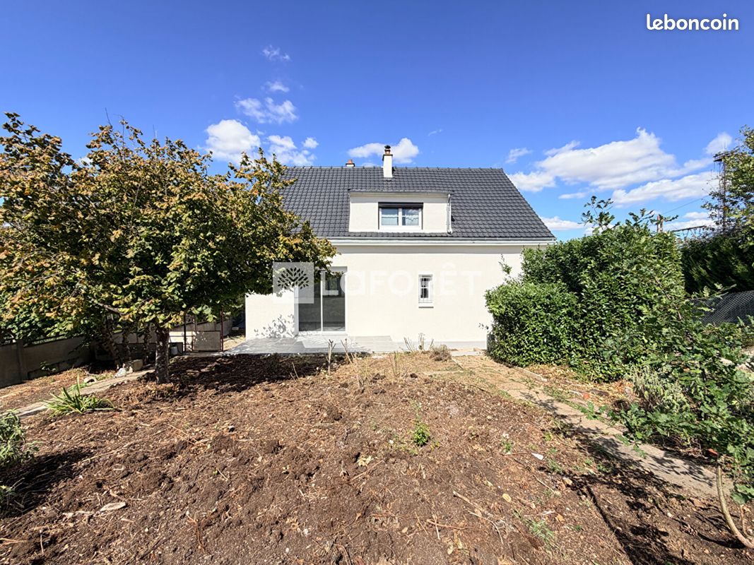 Maison 5 pièces 115 m² · à Lucé · 115 m² · 269 900 €