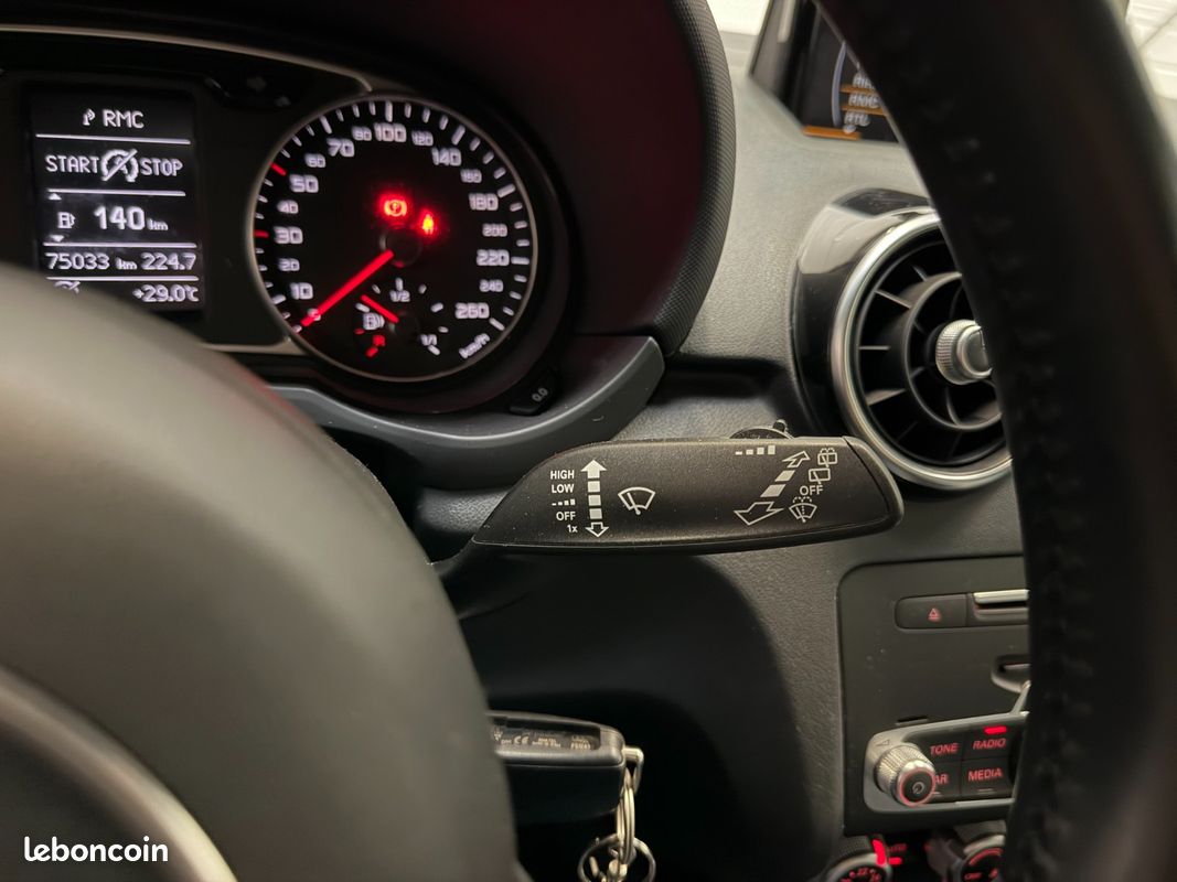 AUDI A1 A1 1.8 TFSI 192 S tronic S line + SIÈGES AV CHAUFFANTS + DRIVE SELECT + RADAR AR + FULL LED (image 17)