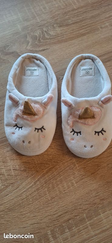 Chaussons licorne Fille 31/34 TBE (image 2)
