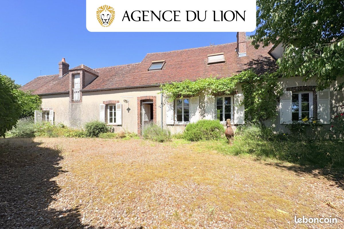 Maison 7 pièces 213 m² · à Senonches · 213 m² · 233 000 €