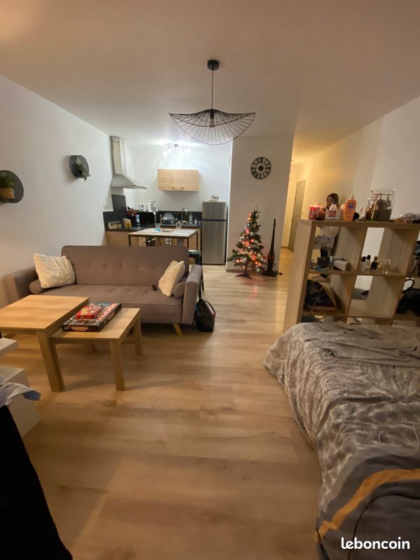 Appartement 1 pièce 30 m² · à Aubenas · 30 m² · 450 €/mois