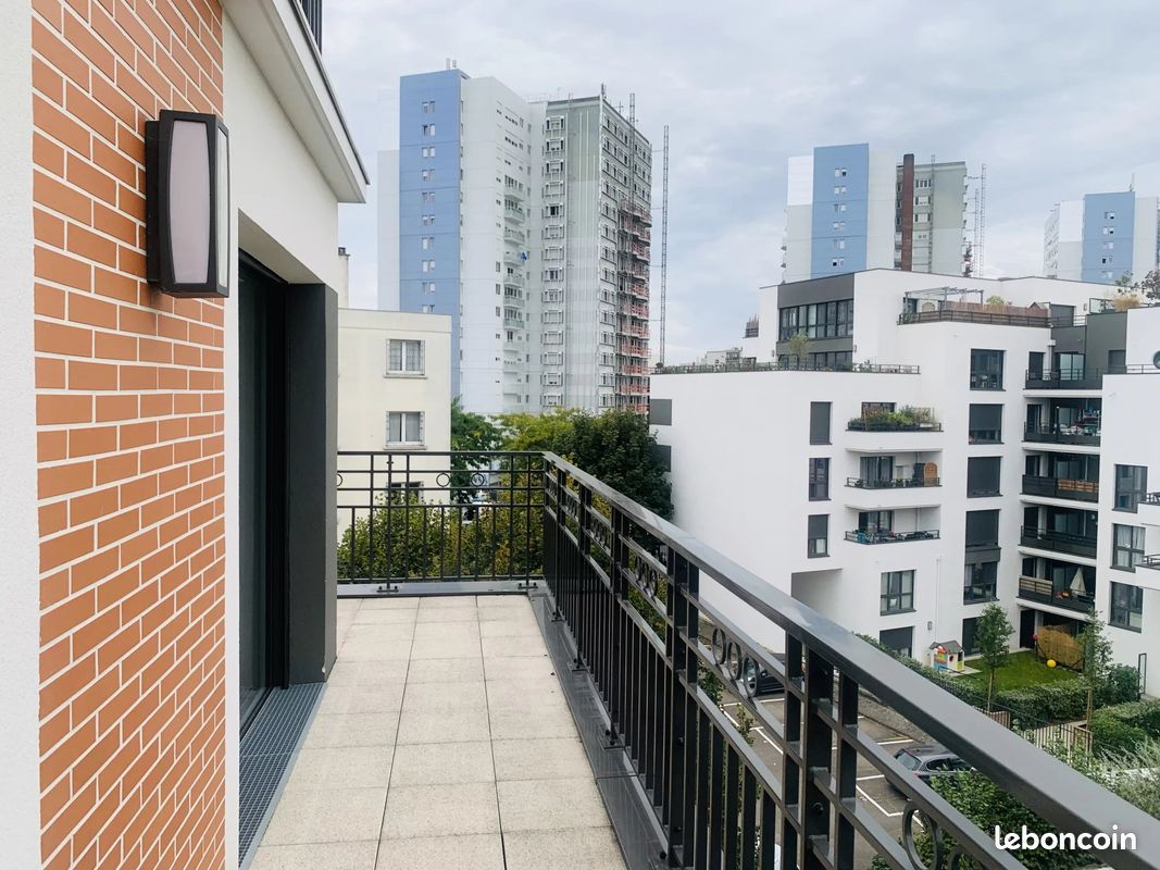 Appartement 4 pièce(s) 89 m²à louer Maisons-alfort