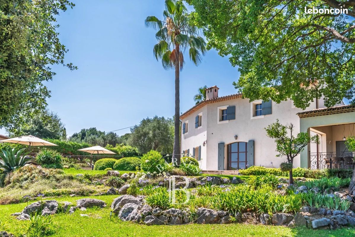 Maison 7 pièces 227 m² · à Biot · 227 m² · 2 150 000 €