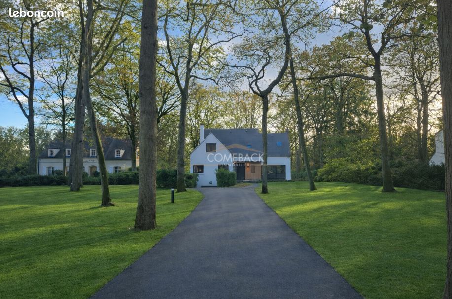 Maison 7 pièces 244 m² · à Lamorlaye · 244 m² · 1 190 000 €