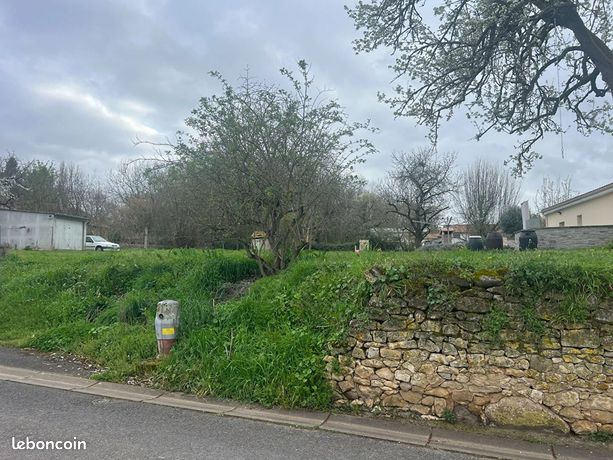 Terrain 622 m² Civaux