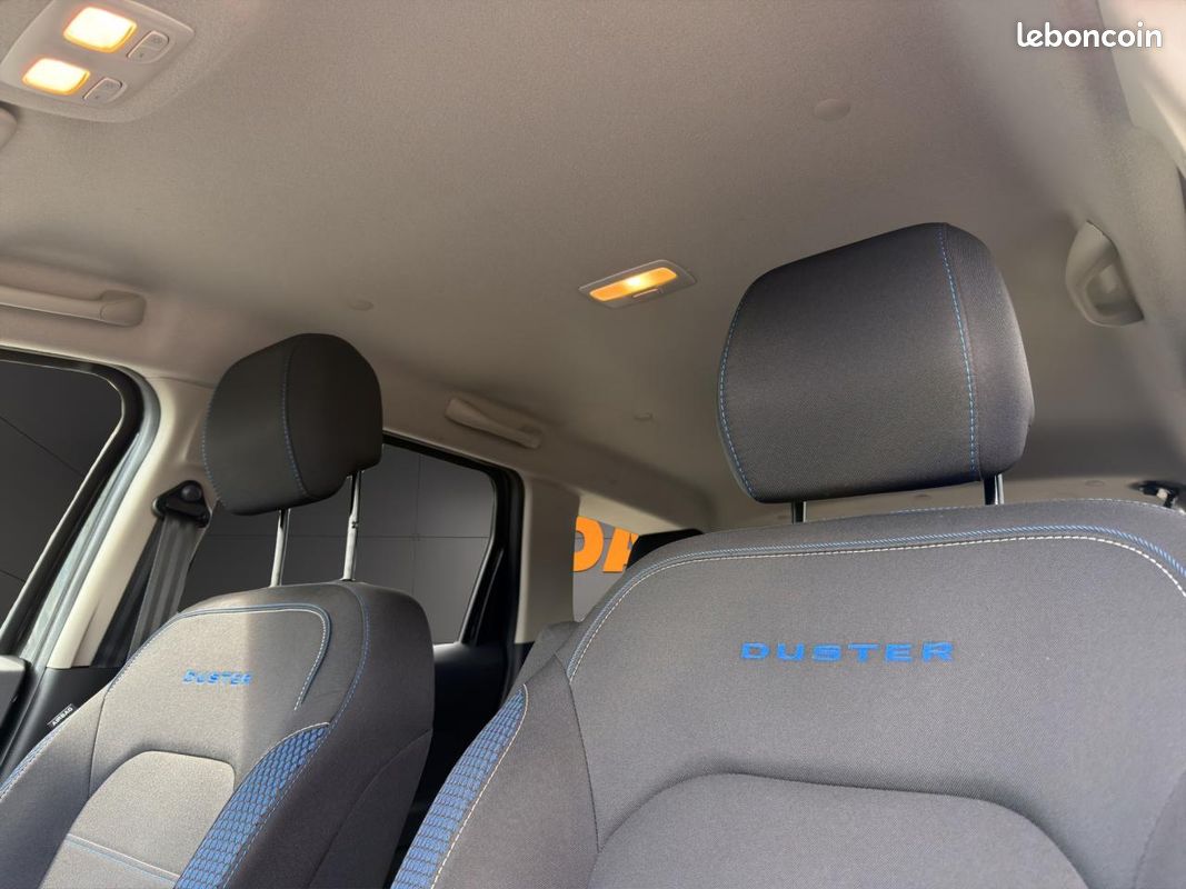 DACIA DUSTER Blue dCi 115 4x2 15 ans (image 26)