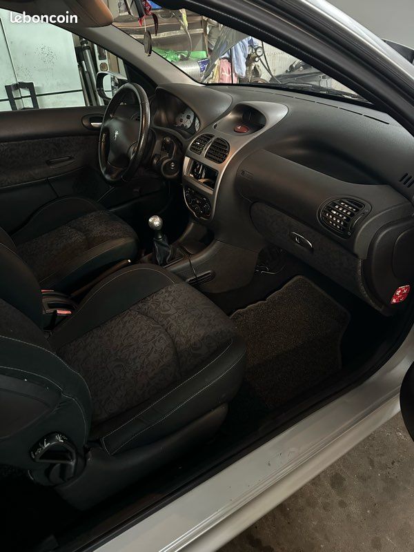 Peugeot 206 QuikSilver 1.6L essence (image 3)
