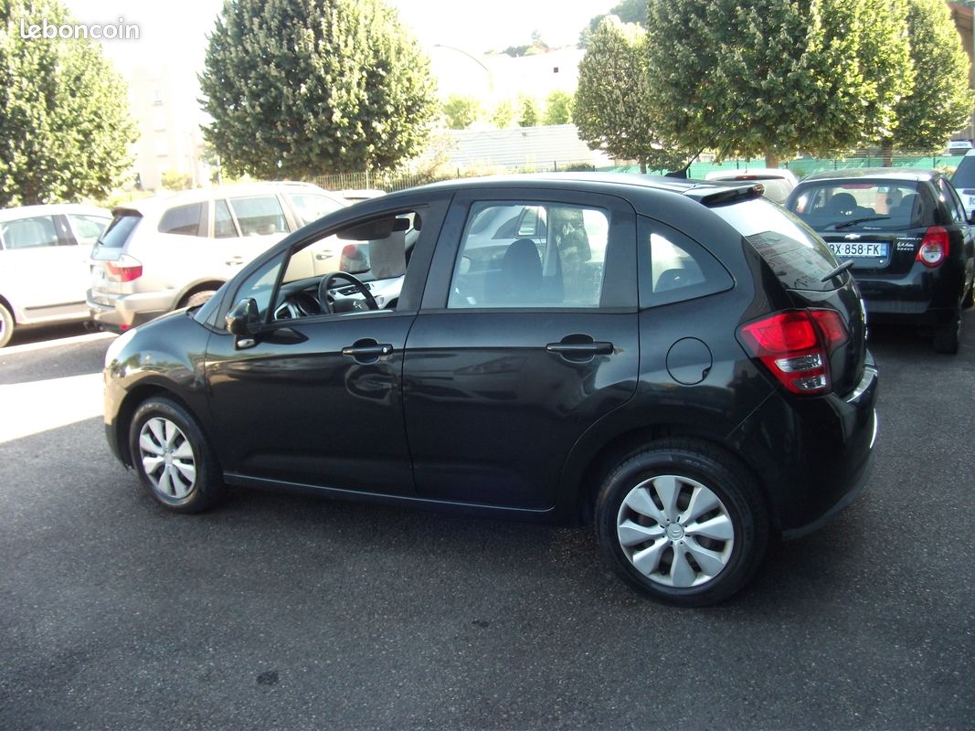 Jolie citroen c3 ph2 1.4 hdi 70cv regulateur clim toit zenith (image 5)