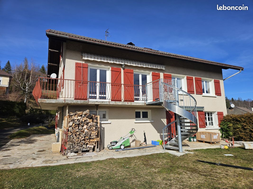 Maison 7 pièces 176 m² · à Saint-Claude · 176 m² · 225 000 €