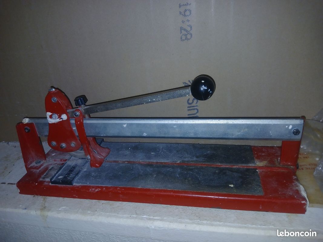 Coupe carreaux (image 1)