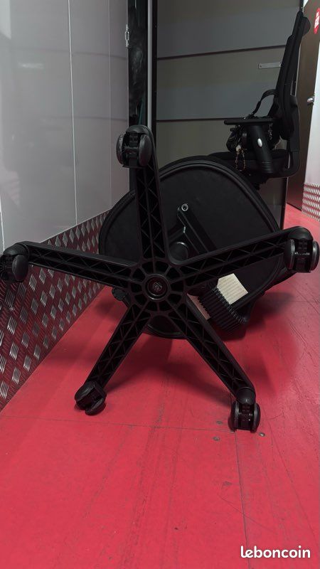 Siège de bureau noire réglable (image 4)