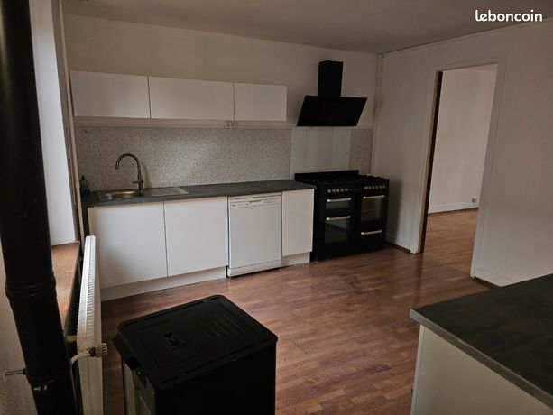 Maison de ville avec terrasse et garage 200m2