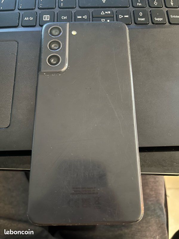 Samsung s21 fe (image 2)