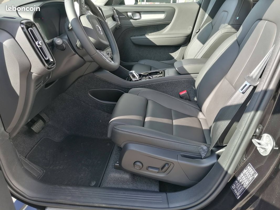VOLVO XC40 B3 163 ch DCT7 Ultra (image 5)