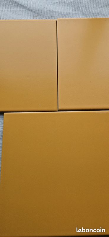 Carrelage jaune moutarde : réservé (image 1)