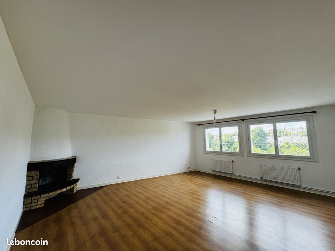 Appartement 3 pièces 101 m² · à Poitiers · 101 m² · 830 €/mois