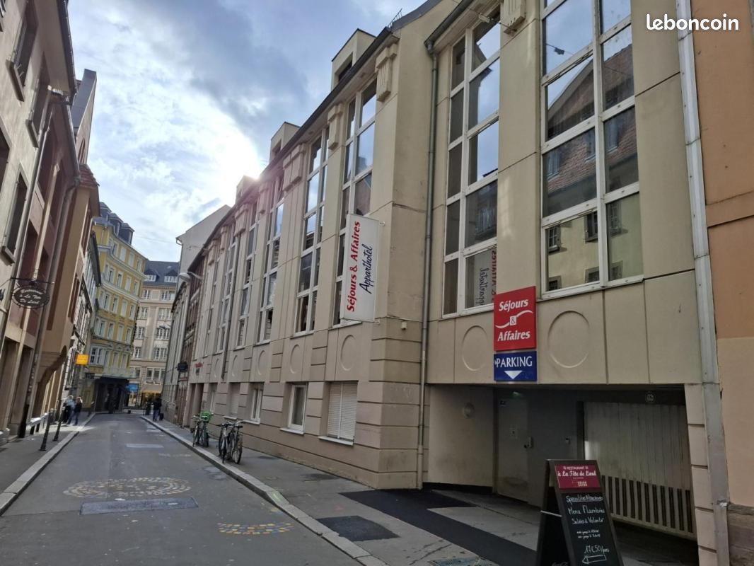 Parking 12 m² · à Strasbourg · 12 m² · 105 €/mois