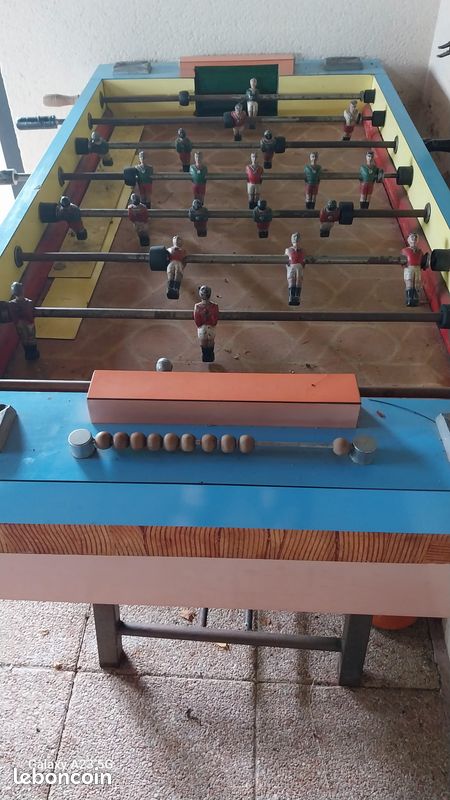 Baby foot de café vintage (image 1)