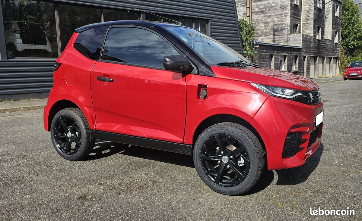 Voiture sans permis - AIXAM CITY SPORT 100% ELECTRIQUE - à partir de 14 ans - faible kilométrage (image 3)