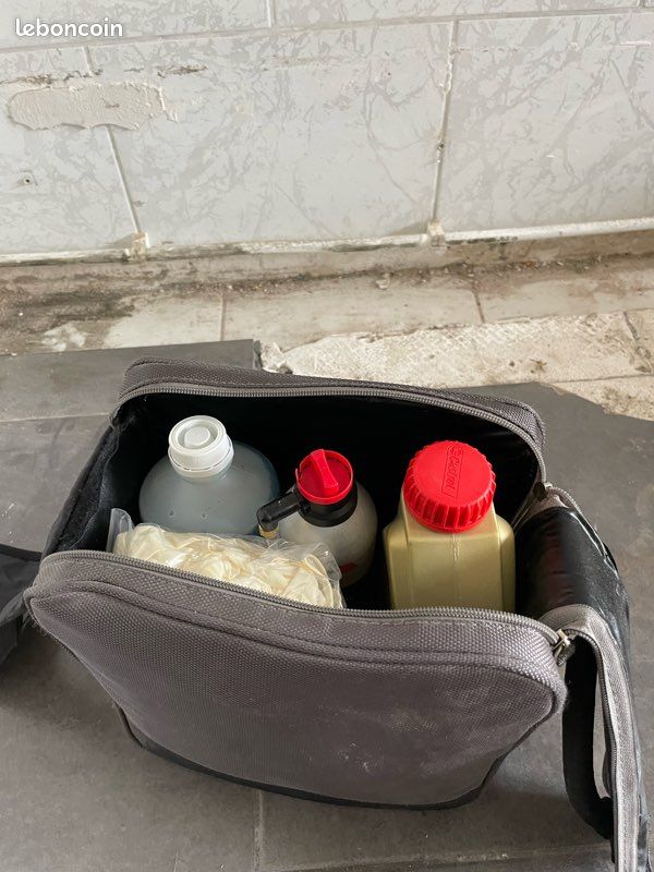 Kit neuf avec Sacoche entretiens auto Volkswagen (image 2)
