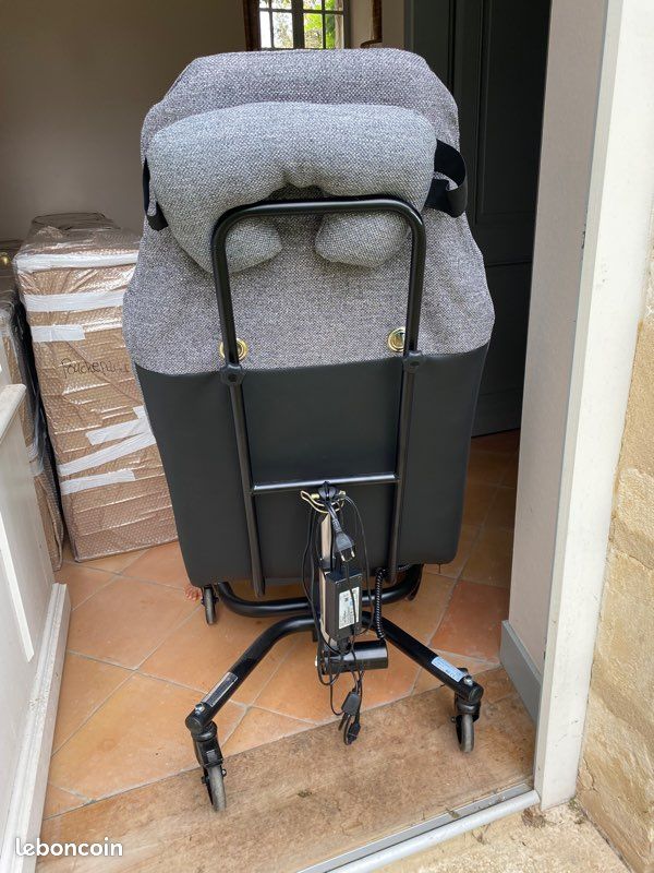 Fauteuil coquille neuf (image 3)