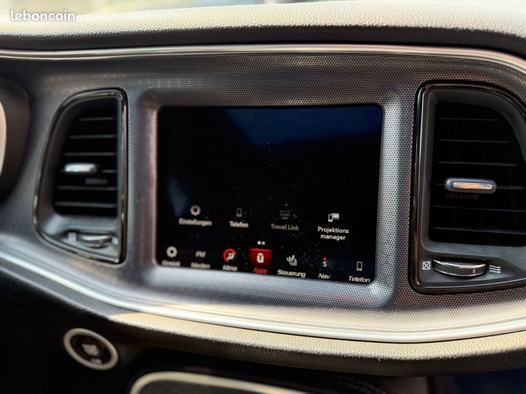 Dodge CHALLENGER GT AWD 3.6 V6 309 ch BVA8 – Toit ouvrant – GPS – Sièges Ventilés (image 7)