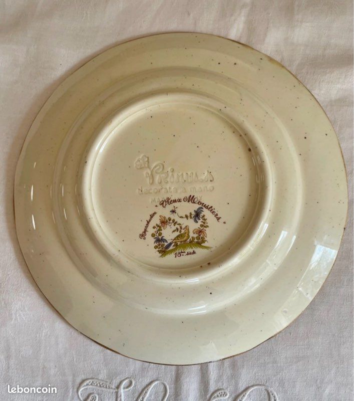 Service de table en faience vintage made in Italy, reproduction 18 ème siècle Moustier (image 7)