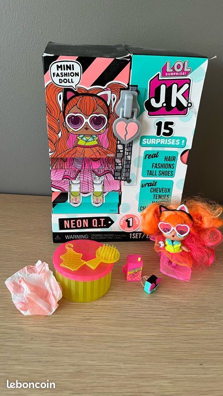 LOL J.K mini poupée lol surprise fashion doll (image 1)