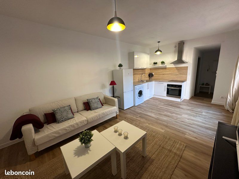 Appartement 2 pièces 45 m² · à Sainte-Cécile-les-Vignes · 45 m² · 600 €/mois