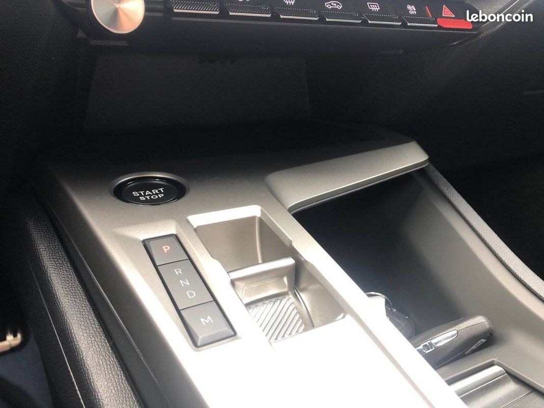 PEUGEOT 408 Hybrid 145 e-DCS6 GT (image 15)