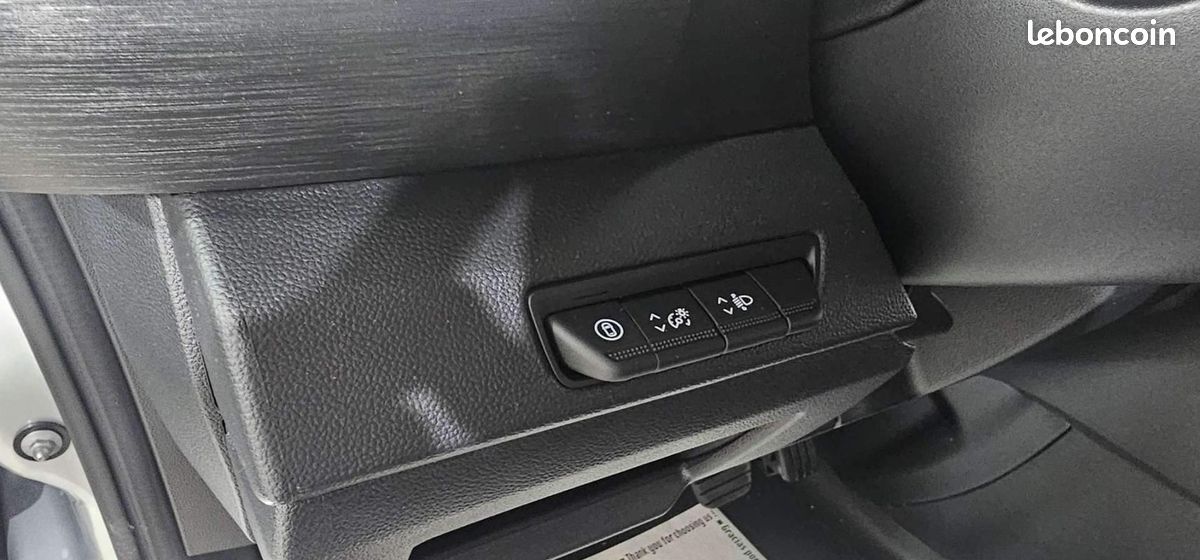 Renault Trafic Blue dCi 170 auto Techno L1 8 PL (image 38)