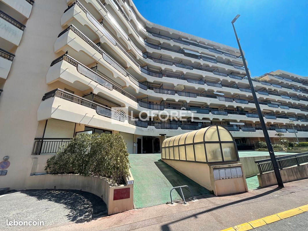 Appartement 1 pièce 27 m² · à Fréjus · 27 m² · 684 €/mois