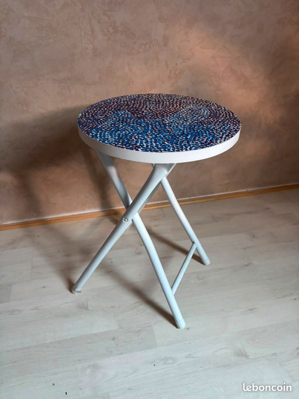 Table pliante / Guéridon d'appoint rond (image 1)