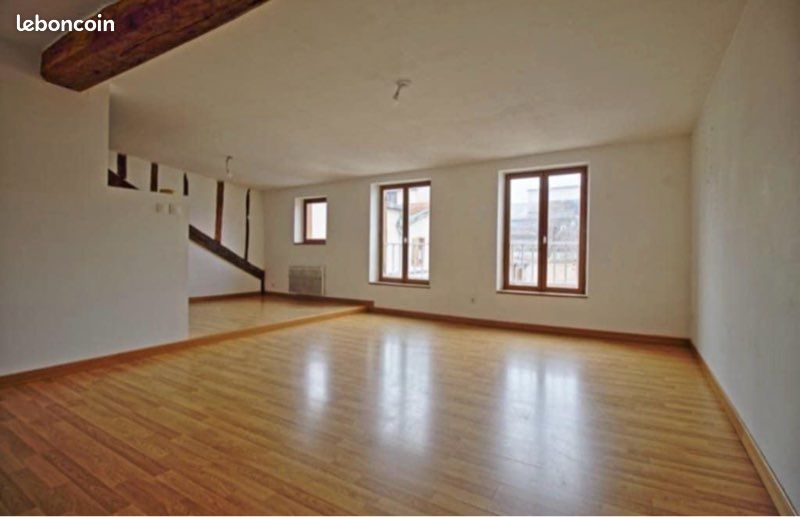 Appartement 4 pièces 110 m² · à Châlons-en-Champagne · 110 m² · 180 000 €