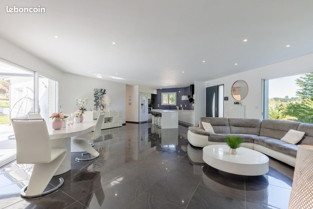 Maison 6 pièces 132 m² · à Bonnetan · 132 m² · 530 000 €