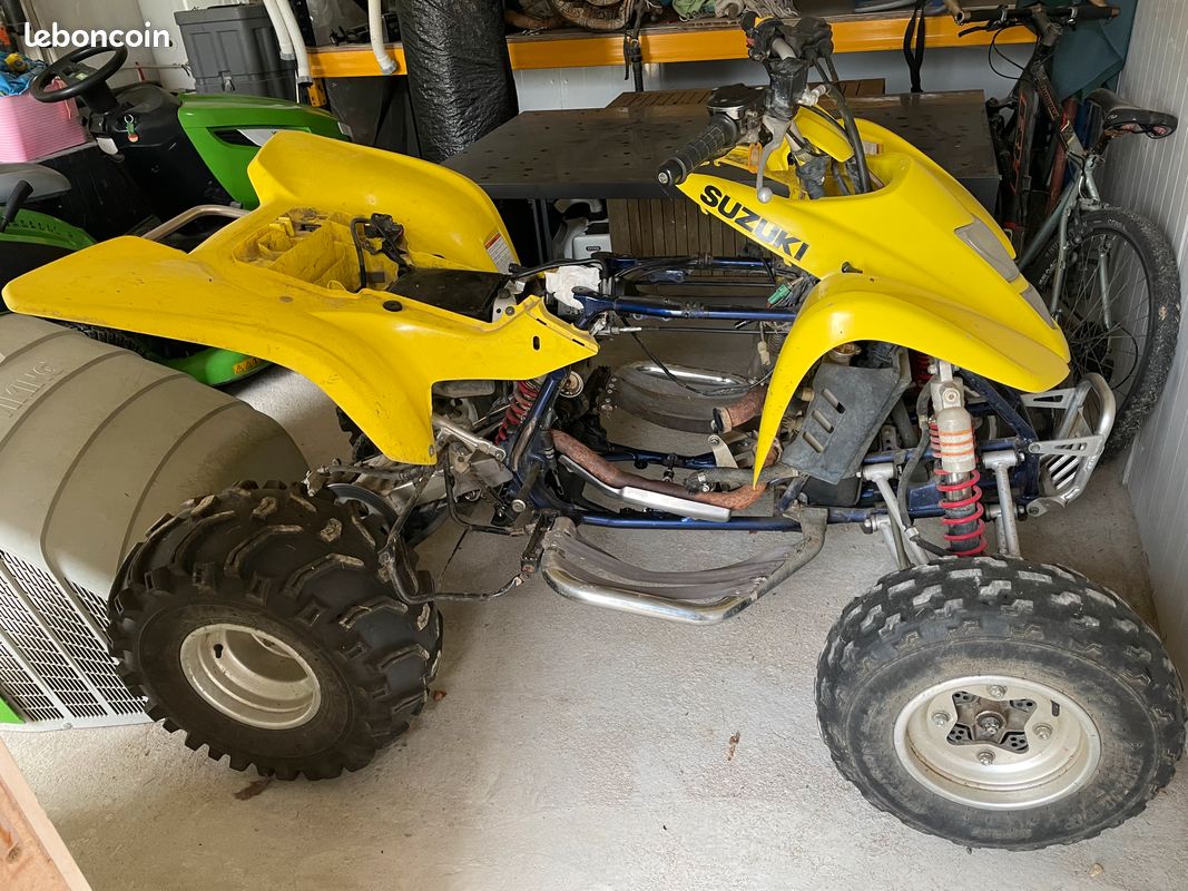 Quad (image 1)