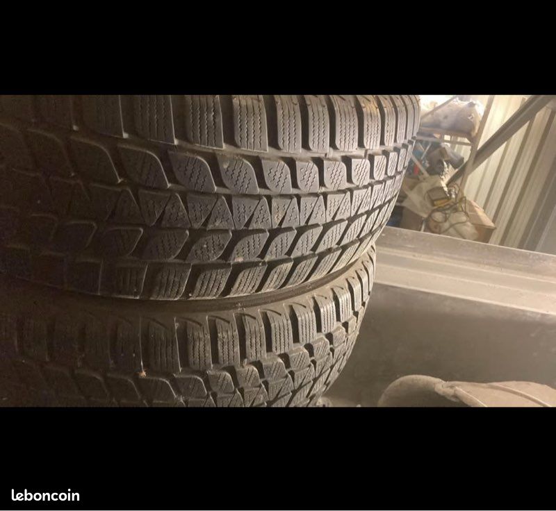 Pneu Bridgestone neuf (image 1)