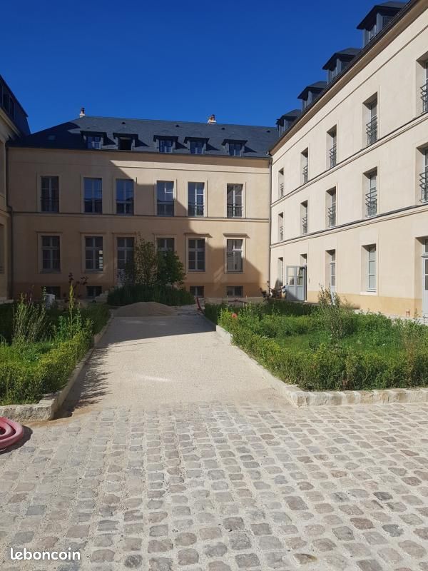 Appartement 2 pièces 39 m² · à Versailles · 39 m² · 1 002 €