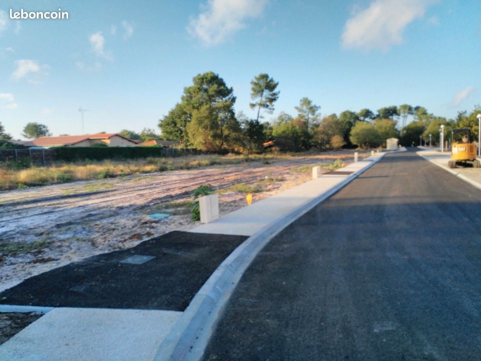 Terrain 430 m² · à Salles · 138 000 €