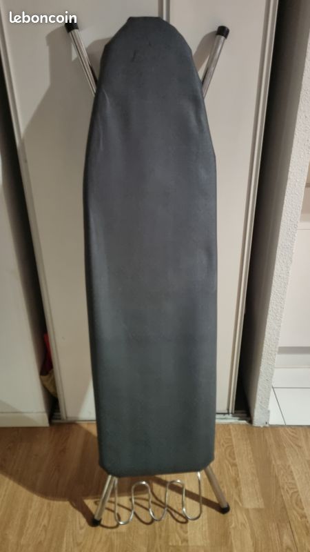 Grande table à repasser pliable (image 2)